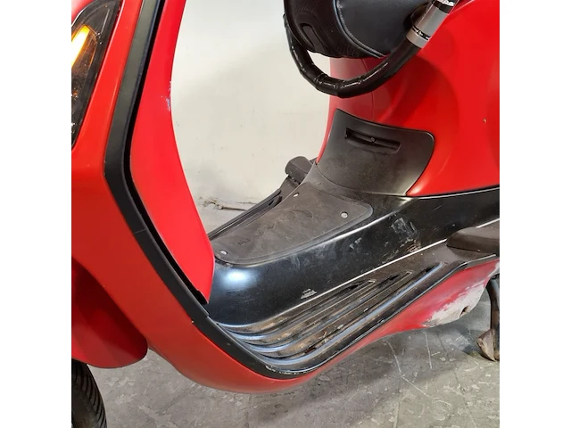 Snorscooter, vespa, sprint 4t, 2015 - afbeelding 33 van  37