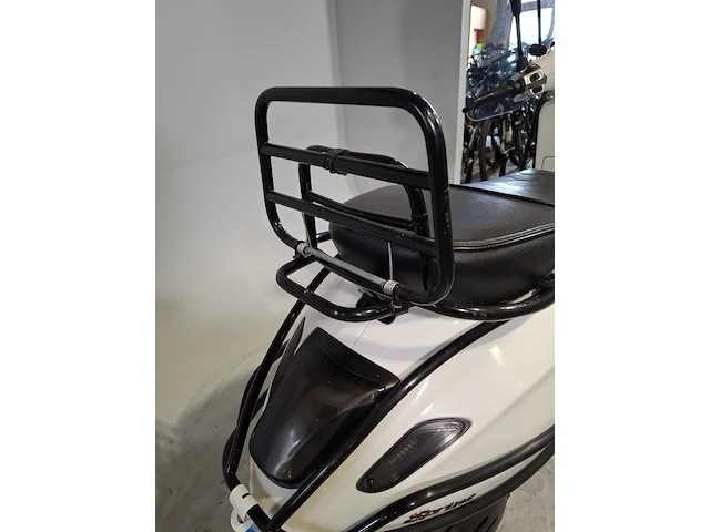 Snorscooter, vespa, sprint 4t, 2016 - afbeelding 7 van  19