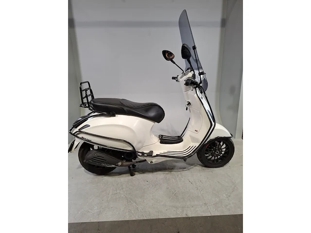 Snorscooter, vespa, sprint 4t, 2016 - afbeelding 1 van  19