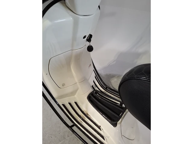 Snorscooter, vespa, sprint 4t, 2016 - afbeelding 15 van  19