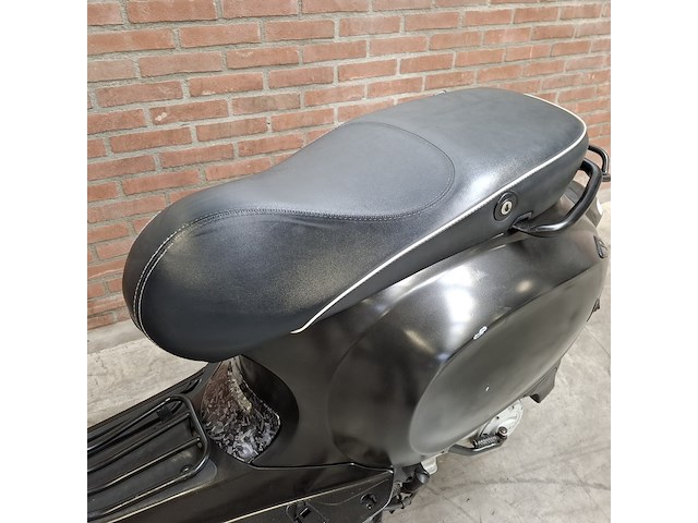 Snorscooter, vespa, sprint 4t, 2016 - afbeelding 20 van  39