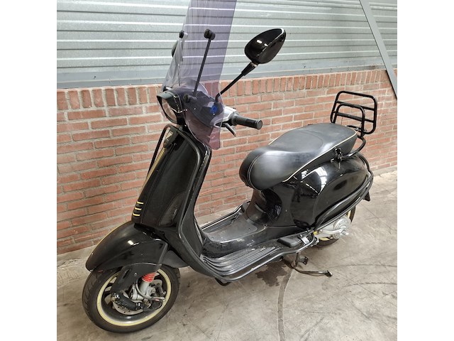 Snorscooter, vespa, sprint 4t, 2016 - afbeelding 9 van  37