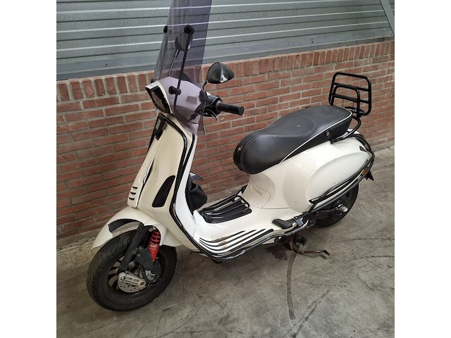 Snorscooter, vespa, sprint 4t, 2017 - afbeelding 9 van  32