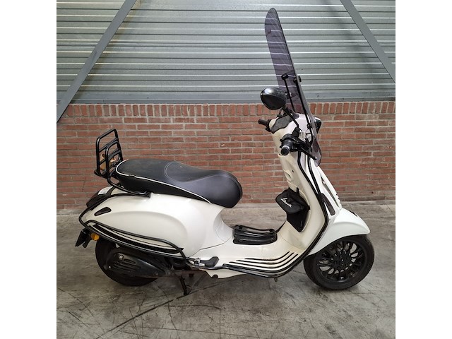 Snorscooter, vespa, sprint 4t, 2017 - afbeelding 1 van  32