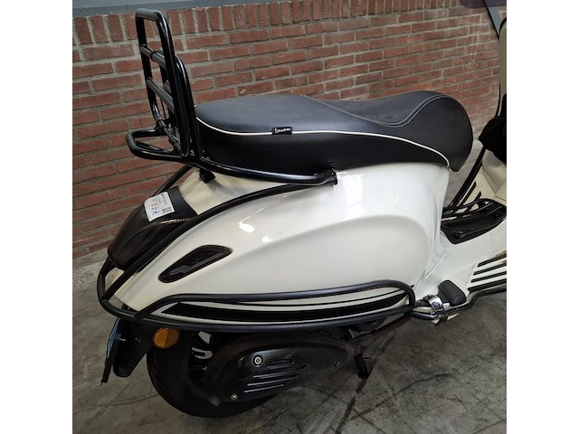 Snorscooter, vespa, sprint 4t, 2017 - afbeelding 27 van  32