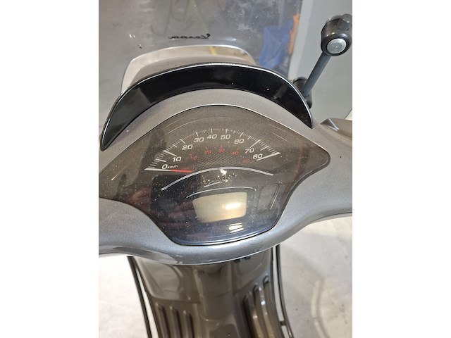 Snorscooter, vespa, sprint 50, 2018 - afbeelding 2 van  20