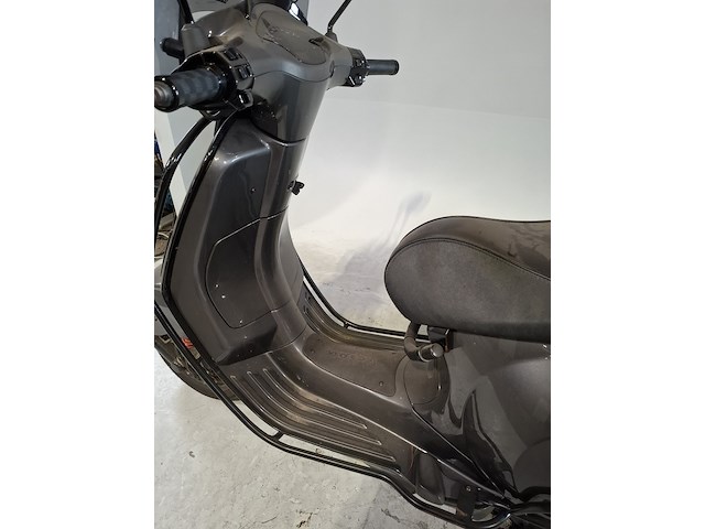 Snorscooter, vespa, sprint 50, 2018 - afbeelding 20 van  20