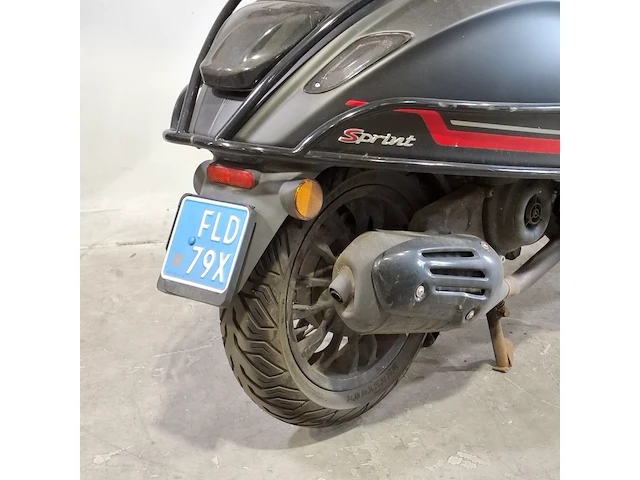 Snorscooter vespa, sprint 50, bouwjaar 2022 - afbeelding 11 van  35
