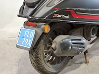 Snorscooter vespa, sprint 50, bouwjaar 2022 - afbeelding 11 van  35