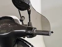 Snorscooter vespa, sprint 50, bouwjaar 2022 - afbeelding 18 van  35