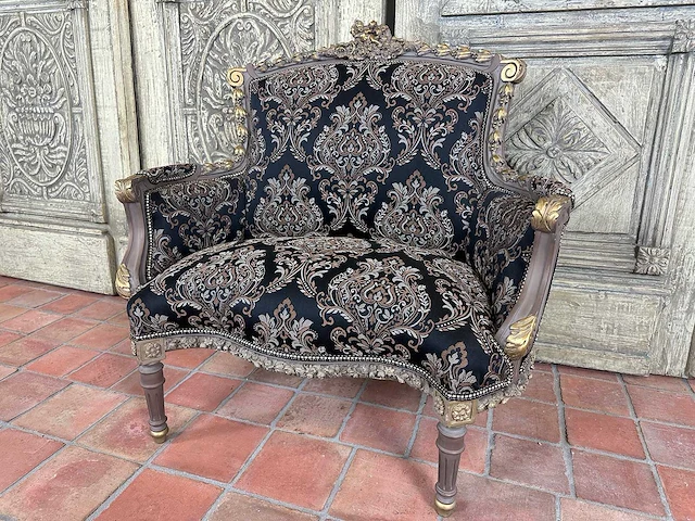 Sofa - afbeelding 1 van  3