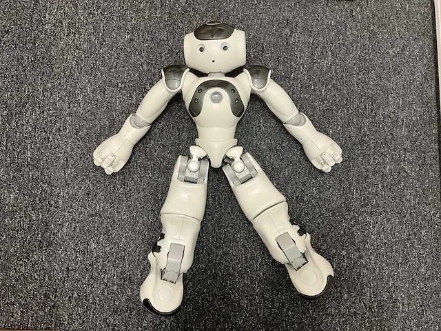 Softbank robotics nao 6 humanoid robot - afbeelding 1 van  9