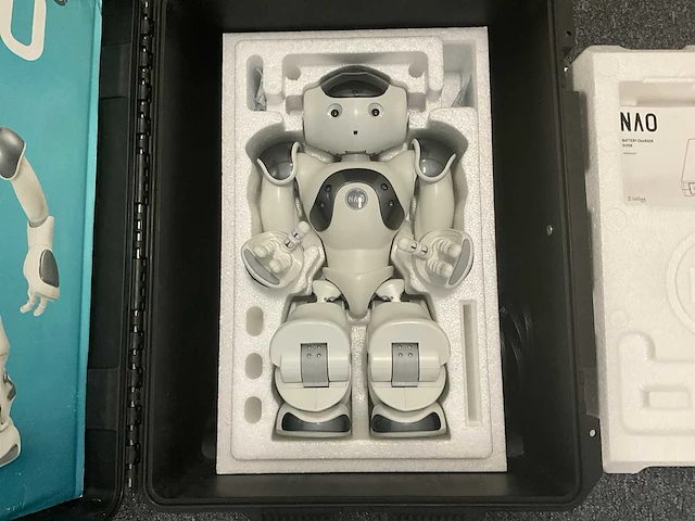 Softbank robotics nao 6 humanoid robot - afbeelding 6 van  13