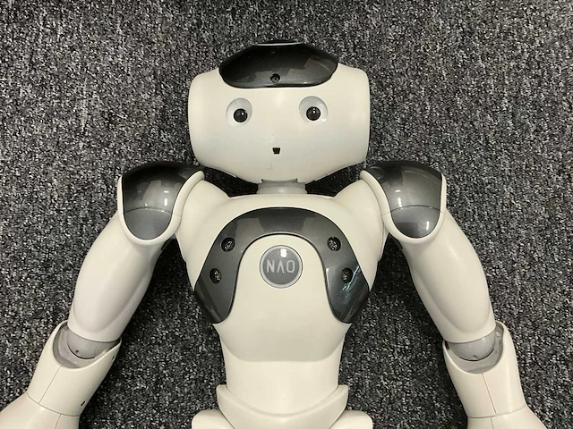 Softbank robotics nao 6 humanoid robot - afbeelding 7 van  13