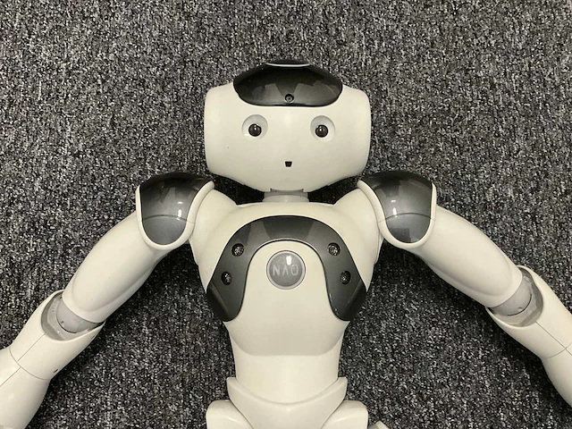 Softbank robotics nao 6 humanoid robot - afbeelding 8 van  13