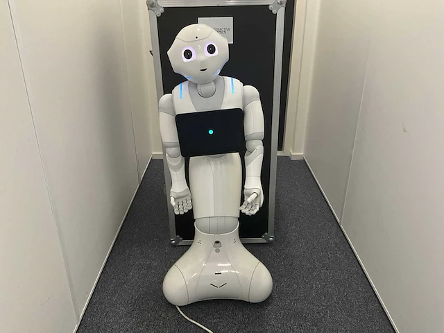 Softbank robotics robot - afbeelding 8 van  15