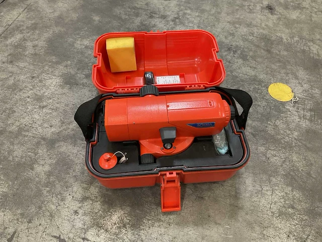 Sokkia e32 waterpas instrument - afbeelding 1 van  3