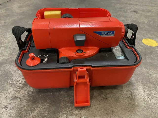Sokkia e32 waterpas instrument - afbeelding 2 van  3