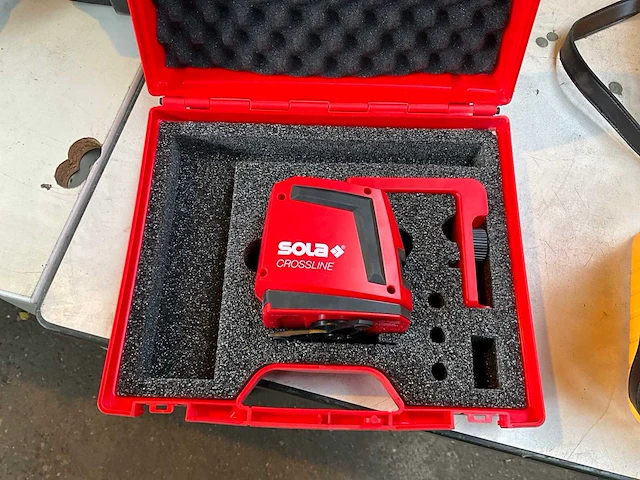Sola crossline bouwlaser (2x) - afbeelding 2 van  3
