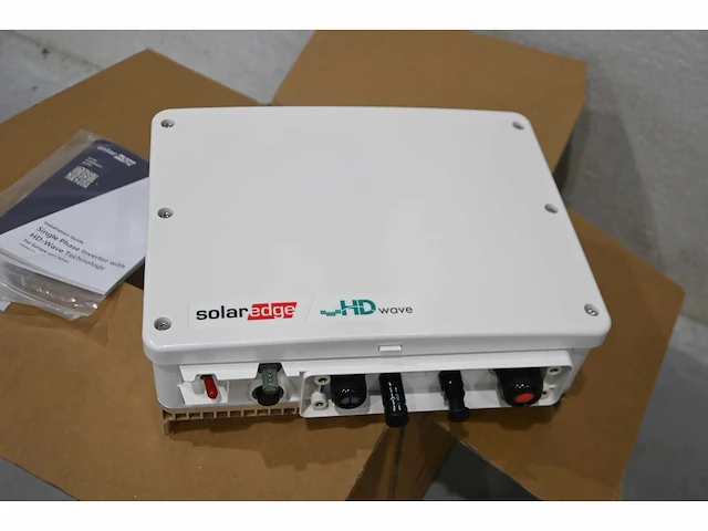 Solar edge se3680h omvormer - afbeelding 1 van  3