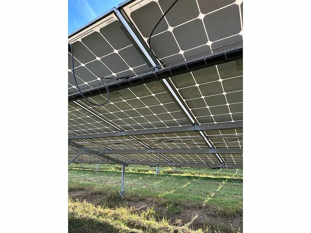 Solar world - set van 120 gebruikte zonnepanelen (totaal vermogen 31.800 wp) - afbeelding 16 van  16