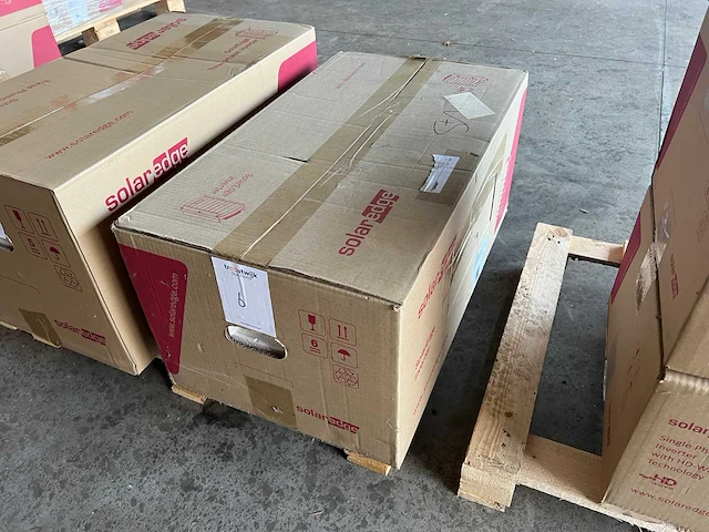 Solaredge - se4k - omvormer - afbeelding 1 van  2