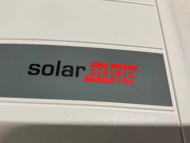 Solaredge - se8k - gebruikte omvormer t.b.v. zonnepanelen (werking onbekend) - afbeelding 2 van  4