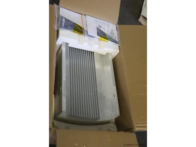 Solaredge 3-fase inverter/omvormer | model se5k-rwbtwben4 - afbeelding 1 van  3
