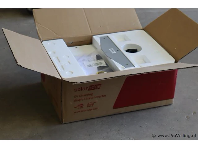 Solaredge ev-lader en zonne-omvormer type se5000h - afbeelding 3 van  4