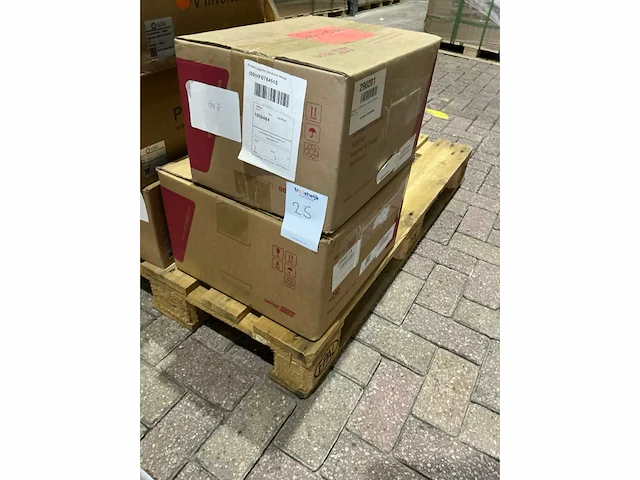 Solaredge omvormer (6x) - afbeelding 2 van  3