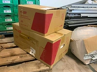 Solaredge omvormers (2x) - afbeelding 1 van  3