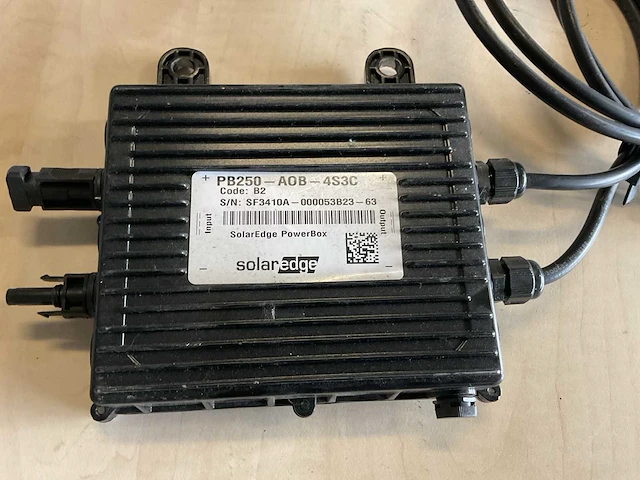 Solaredge pb250-aob power box (8x) - afbeelding 1 van  3