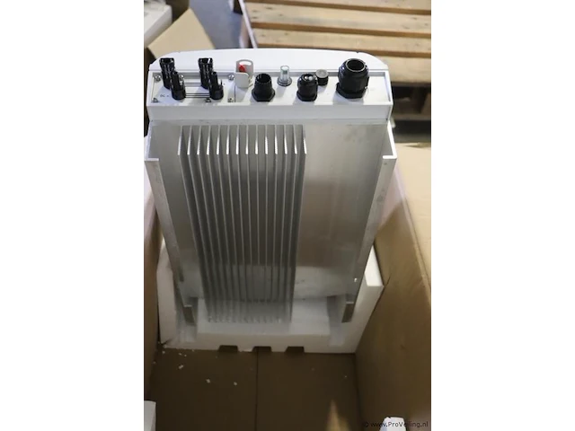 Solaredge photovoltaic inverter | model se7l - afbeelding 2 van  4