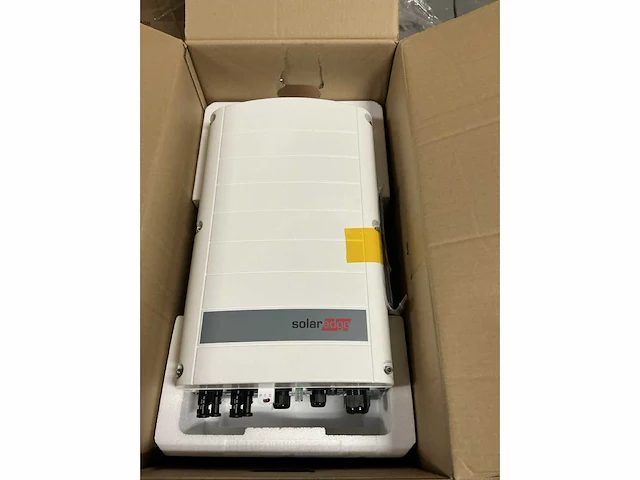 Solaredge se12.5k -rw0t0bnn4 omvormer - afbeelding 1 van  4