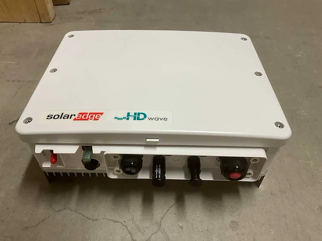 Solaredge se3000h hd-wave omvormer - afbeelding 2 van  5