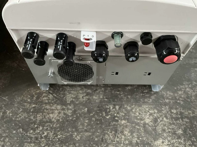Solaredge se4k-rwb omvormer - afbeelding 2 van  7