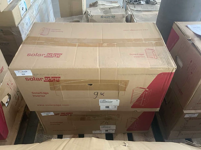 Solaredge se9k-rw0teben4 omvormer - afbeelding 2 van  3