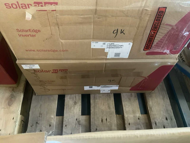 Solaredge se9k-rw0teben4 omvormer - afbeelding 2 van  3