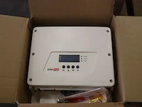 Solaredge single phase inverter/omvormer | nieuw in doos - afbeelding 1 van  3