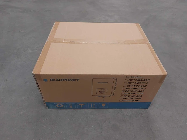 Solartec - m10/108g-420w - set van 16 full black (420 wp) glas-glas zonnepanelen en 1 blaupunkt bpt-v03-06.0 omvormer (3-fase) - afbeelding 5 van  8