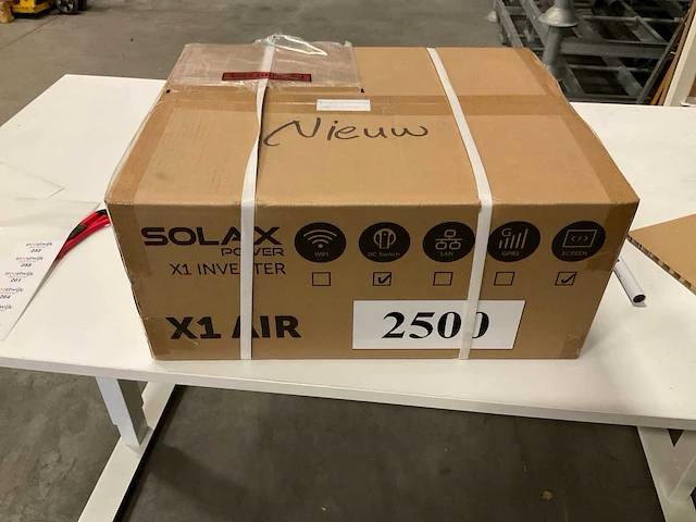 Solax x1-air-2.5-s-d omvormer - afbeelding 1 van  2