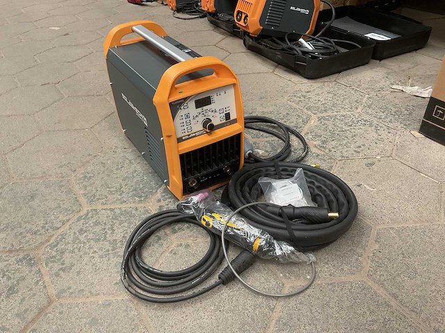 Soldatech tl200phg tig-lasmachine - afbeelding 1 van  5