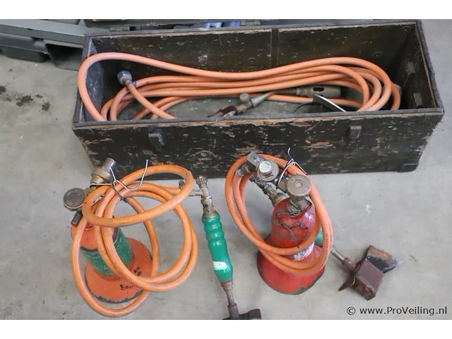 Soldeerbranders incl. slangen in houten kist - afbeelding 1 van  4