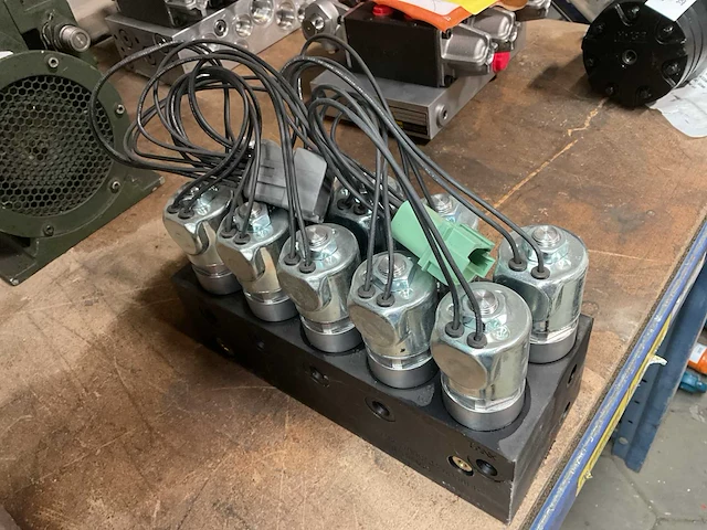 Solenoid verdeelblok - afbeelding 3 van  5