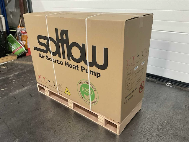 Solflow sfn-12sf1 propaan r290 warmtepomp 12kw ongebruikt - afbeelding 12 van  19