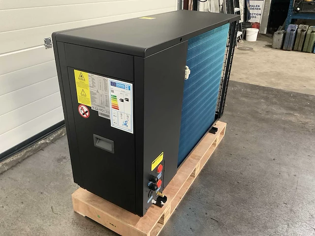 Solflow sfn-12sf1 propaan r290 warmtepomp 12kw ongebruikt - afbeelding 9 van  20