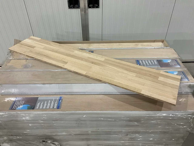 Solid floor eiken rustiek 61,1m2 houten vloer - afbeelding 3 van  5