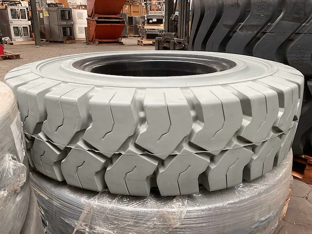 Solideal heftruck band (2x) - afbeelding 1 van  4