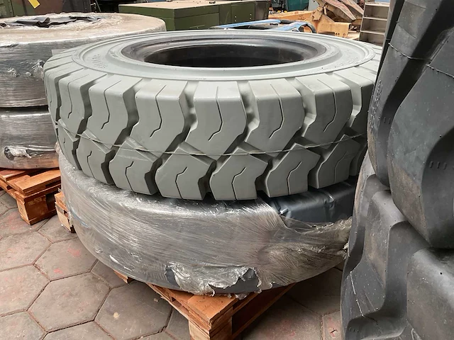 Solideal heftruck band (2x) - afbeelding 4 van  4