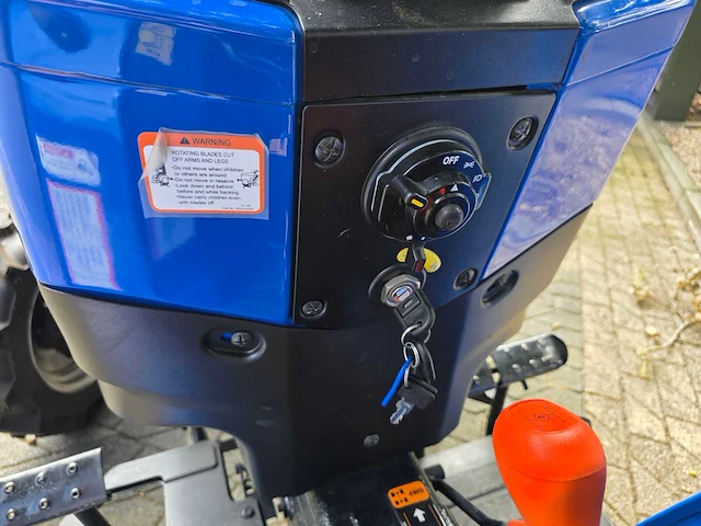 Solis - 20 4wd - 2024 - demo - 7 uur - utility tractor - mini tractor - tuin tractor - afbeelding 9 van  16